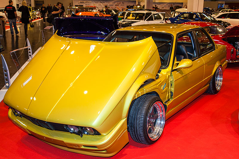BMW 320i (E30) in der tuningXperience Ausstellung, Essen Motor Show 2014