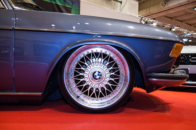 BMW 2.8 L (E3) auf BBS RC 009 Felgen