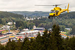 TV-Hubschrauber über der F1 Rennstrecke von Spa-Franchorchamps, Belgien