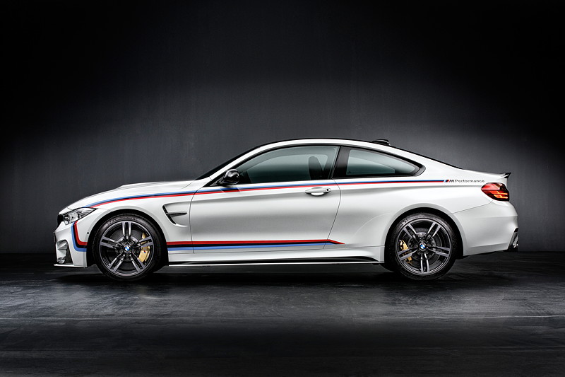 BMW M4 Coup� mit M Performance Parts
