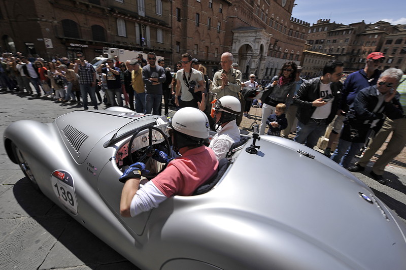 BMW 328 auf der Mille Miglia 2014