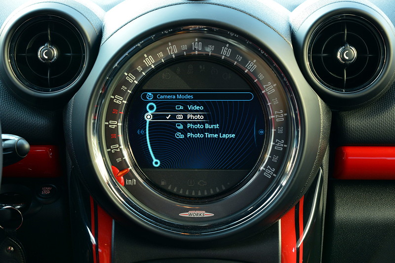 GoPro und MINI Connected.