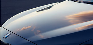 Reflektionen auf hochglnzenden BMW Oberflchen