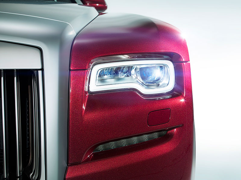 Rolls Royce Ghost Series II - Neu gestaltete Scheinwerfer mit LED Tagfahrlicht