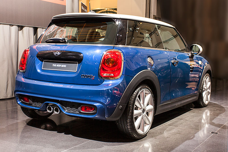 MINI Cooper S (F56), 4-Zylinder-Reihenmotor mit 192 PS bei 4.700 - 6.000 U/Min.