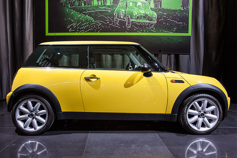 MINI One (R50), 4-Zylinder-Reihenmotor mit 90 PS bei 5.500 U/Min.