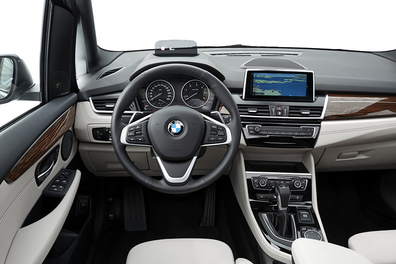 Der neue BMW 220d xDrive Gran Tourer. Cockpit.