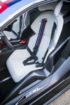 BMW 3.0 CSL Hommage R, Weltpremiere in Pebble Beach, Fahrersitz