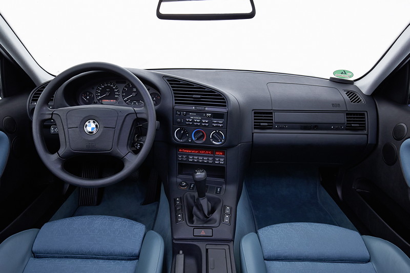 BMW 323i, Modell E36, Innenraum vorne