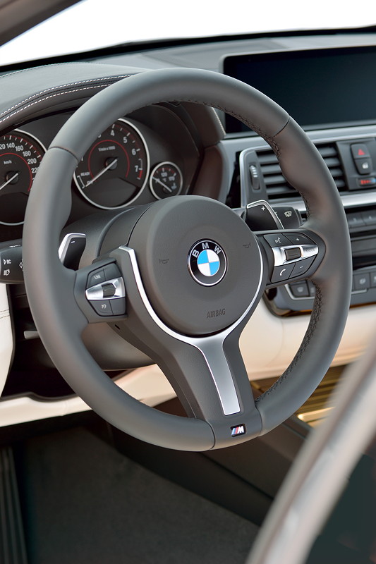 Die neue BMW 3er Limousine. Modell M Sport. Cockpit.