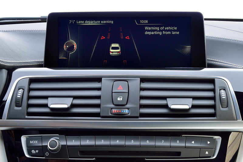 Die neue BMW 3er Limousine. Modell M Sport. Spurassistent.