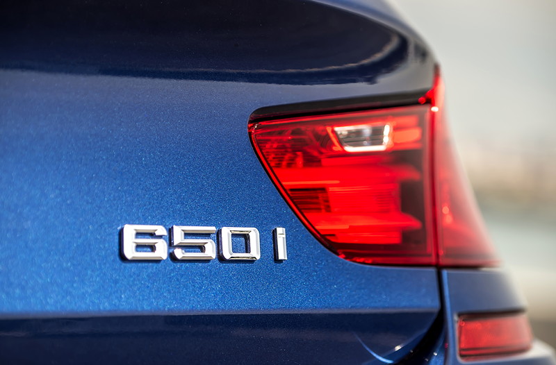 BMW 650i Coup, Facelift 2015, Modell F13, Typschild am Heck