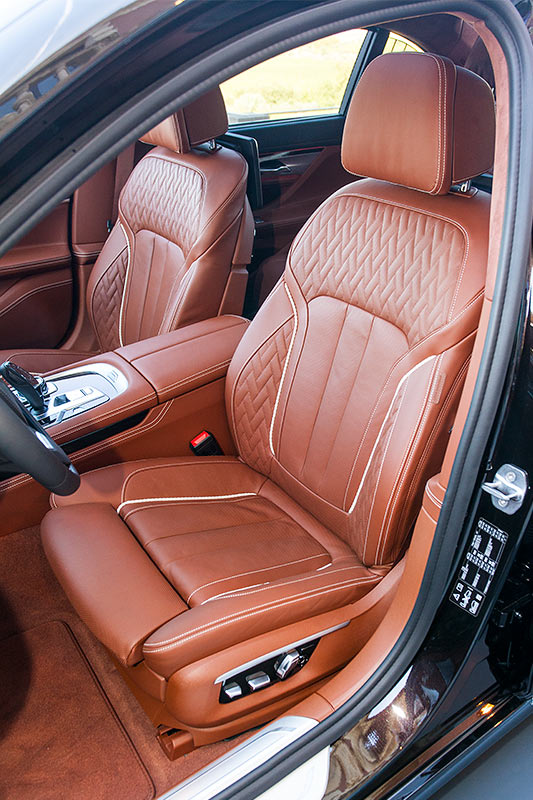 BMW 750Li xDrive Individual, Fahrersitz mit gesteppten Merinoleder