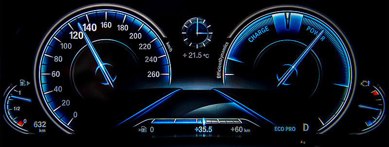 PreDrive BMW 7er Reihe getarnt - ConnectedDrive. Tachometer im Eco Pro Modus.