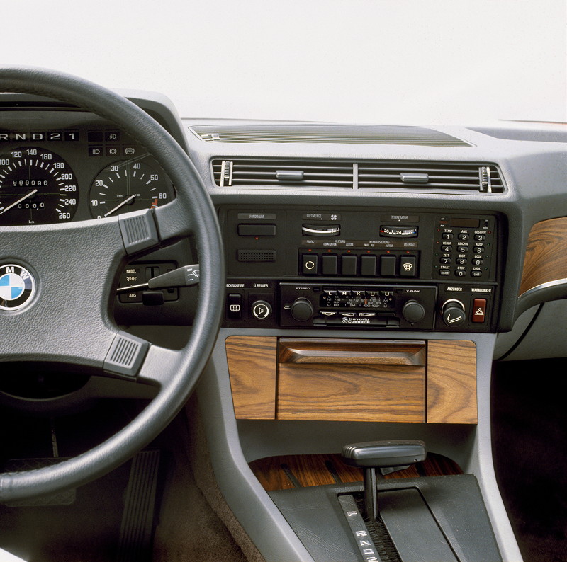 BMW 7er, 1. Generation: Modell E23, Interieur