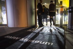Britische Synthie-Pop Band Hurts spielt beim Secret Gig inmitten der MINI-Wechselausstellung im BMW Museum