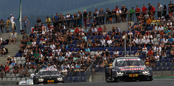 Spielberg (AT), 1. August 2015. BMW Motorsport, Rennen 9, Antonio Felix da Costa (PT) im Red Bull BMW M4 DTM und Bruno Spengler (CA) im BMW Bank M4 DTM.