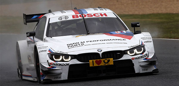 BMW M Performance Parts M4 DTM bei Testfahrten in Estoril