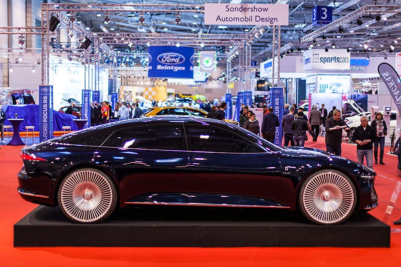 Giugiaro GEA Concept - Luxusautomobil der Zukunft, ausgestellt auf der Essen Motor Show 2015