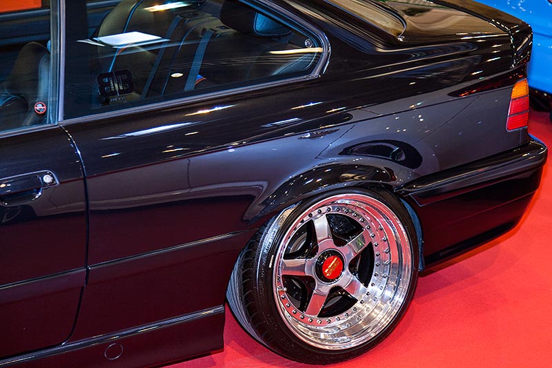 BMW 3er Coup� auf mehrteiliger BBS 'RF' Felge, 10J x 17