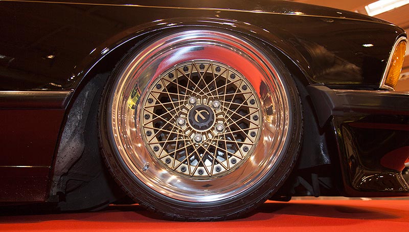 BMW 728i: dreiteilige Espsilon-Felgen 8,5J x 17 Zoll, ET24 mit 205/40/17 Bereifung