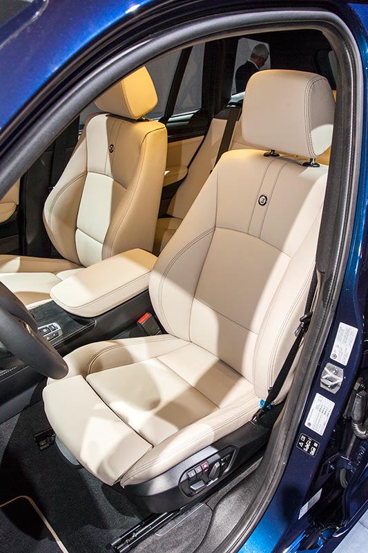IAA 2015: Alpina XD3 BiTurbo, Sitze vorne