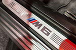 BMW M6 Gran Coupé, Einstiegsleiste mit M6 Logo