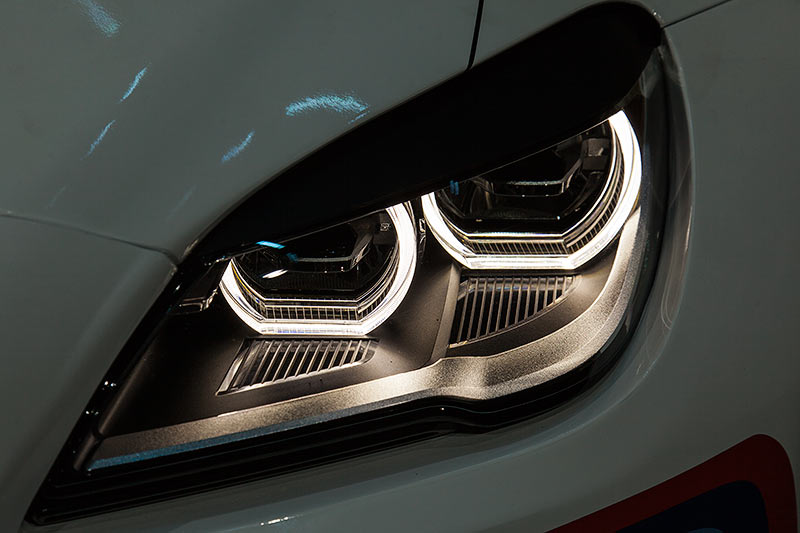 BMW M6 GT3, Scheinwerfer