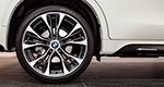 BMW X6 xDrive35i mit BMW M Performance Felgen und BMW M Performance Schriftzug