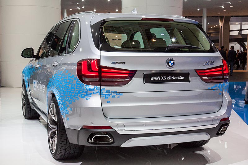 IAA 2015: BMW X5 xDrive40e