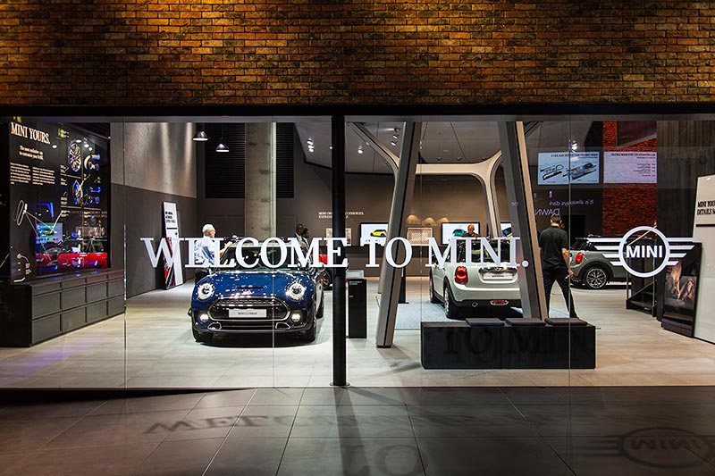 MINI Messestand auf der IAA 2015