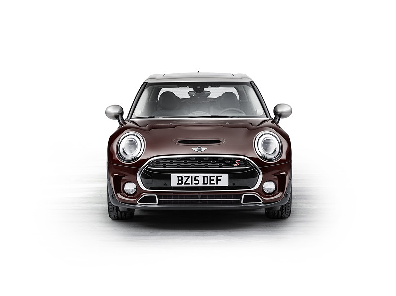 MINI Cooper S Clubman. Pure Burgundy metallic.