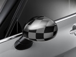 Der neue MINI Clubman mit Auenspiegelkappe Checkered Flag Black/Grey.