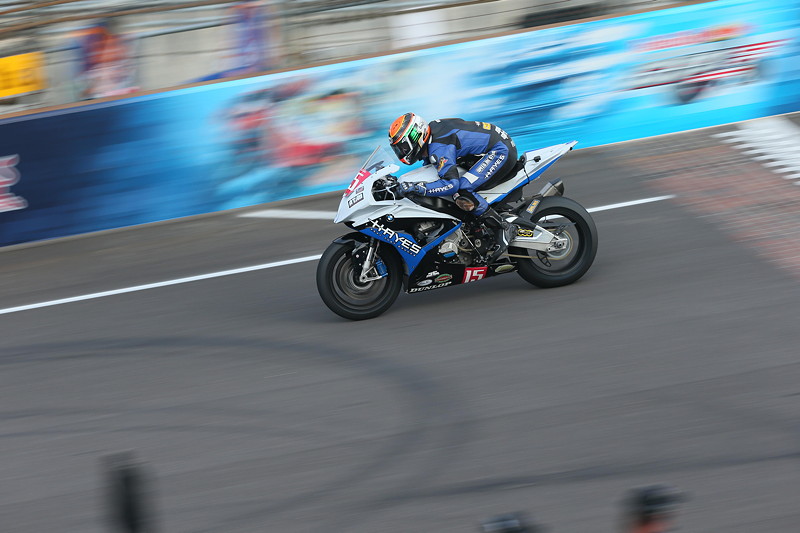 Indianapolis (USA) 9. August 2015. Team Fahrer Steve Rapp #15 (USA) auf einer BMW S1000RR.