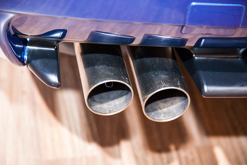 BMW 320i Clubsport, Auspuffendrohre