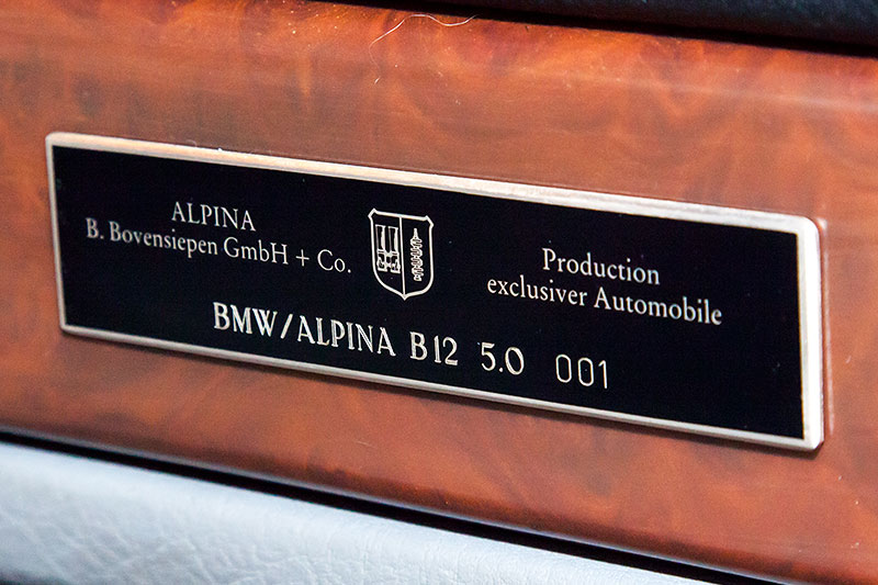 BMW Alpina B12, Produktionsschild