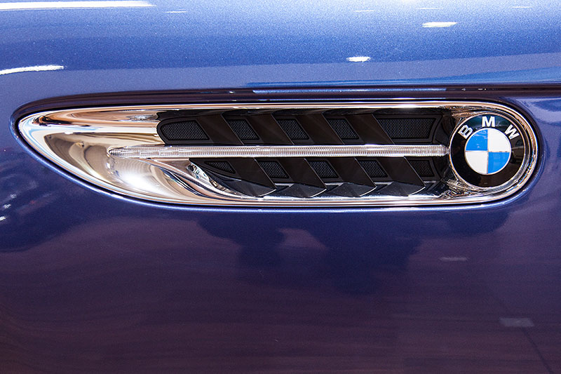 BMW Alpina Z8, seitliche Kieme mit BMW Logo
