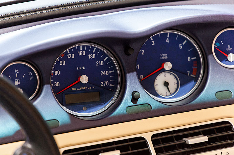 BMW Alpina Z8, Tacho-Instrumente