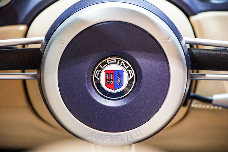 BMW Alpina Z8, Lenkrad mit Alpina Logo