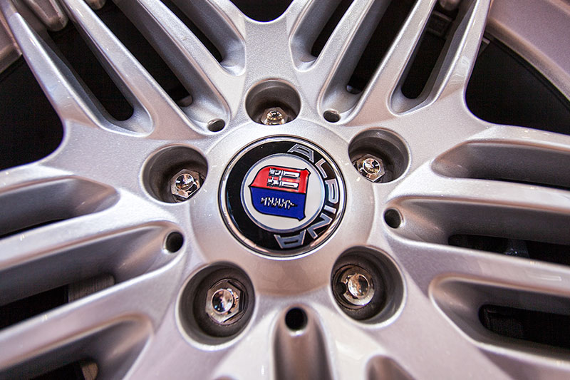 BMW Alpina Z8, 20 Zoll Alpina Felge mit Alpina Logo in der Narbe