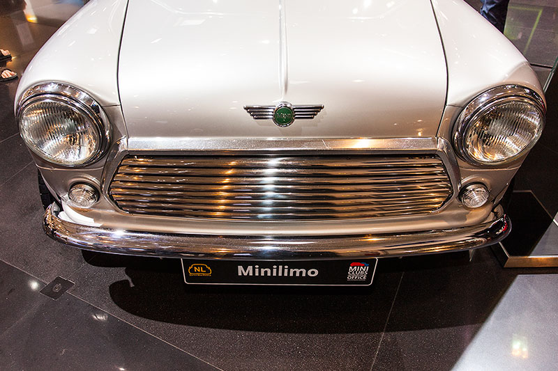 Minilimo / Austin Mini 4-door salon, mit 4-Zylinder Reihenmotor, 90 PS