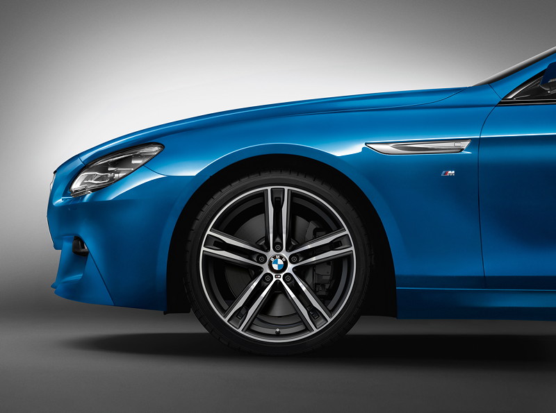 Das BMW 6er Coup� - Lackierung Sonic Speed Blue metallic