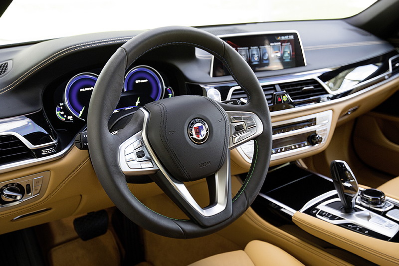 BMW Alpina B7 Langversion Allrad (G12), Cockpit