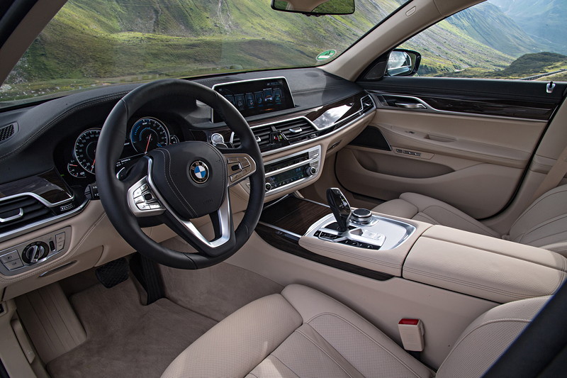BMW 740Le xDrive iPerformance, Cockpit