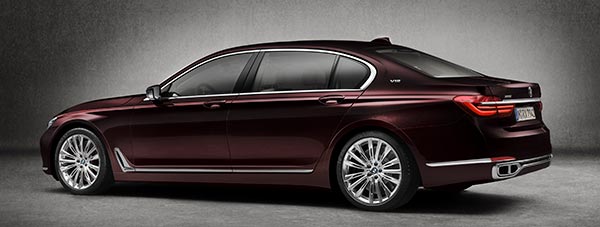 BMW M760Li xDrive V12 Excellence