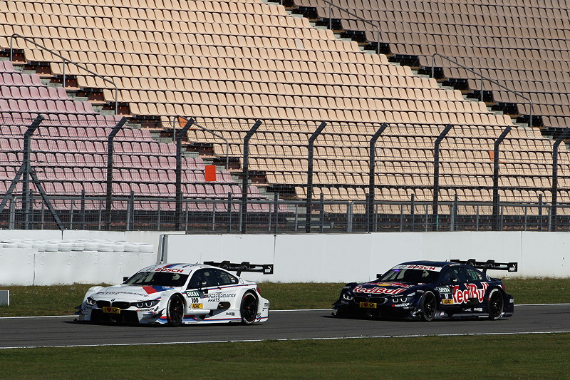 Hockenheim, 7. Mai 2016. Rennen 1, Martin Tomczyk im BMW M Performance Parts M4 DTM und Marco Wittmann im Red Bull BMW M4 DTM.