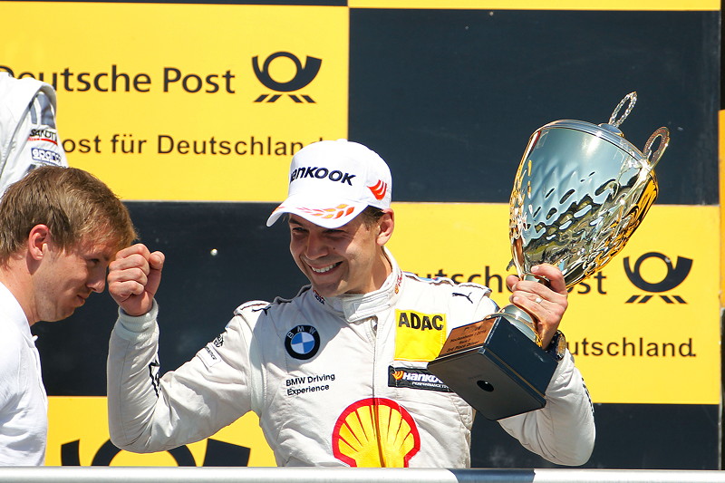 Hockenheim, 8. Mai 2016. Rennen 2, Dritter Platz Fahrer Augusto Farfus (BR), BMW Werksfahrer.