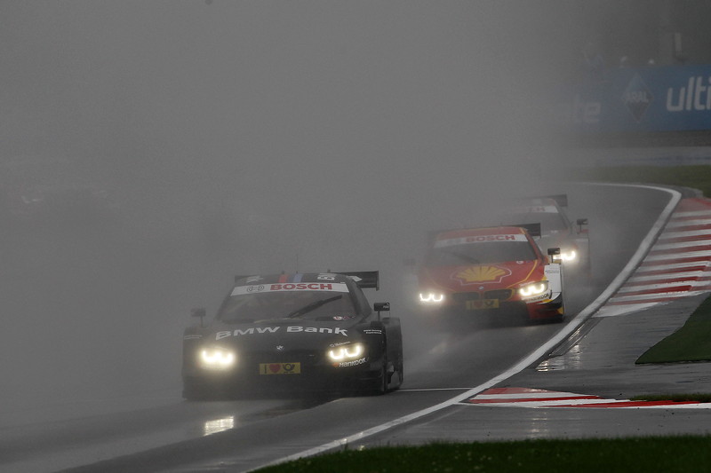 Moskau (RU), 20. August 2016. DTM-Rennen 11, Bruno Spengler (CA) im BMW Bank M4 DTM und Augusto Farfus (BR) im Shell BMW M4 DTM.