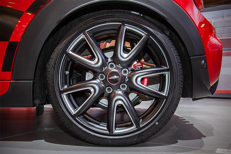 MINI John Cooper Works (F56), serienm��ige R�der