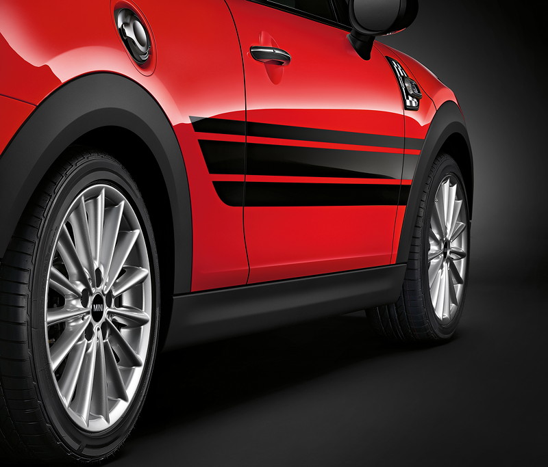 MINI Cooper S 3-Trer mit John Cooper Works Pro Side Stripes Black.